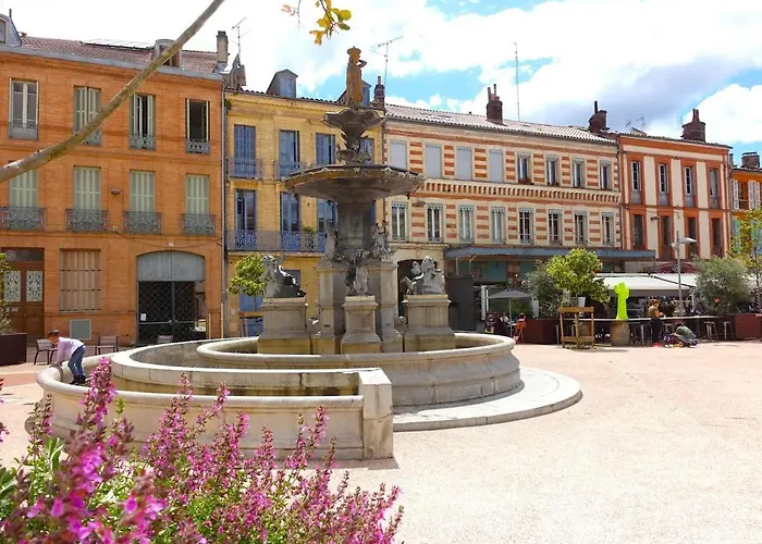 Toulouse-Cyprien, Typique A 10\' Capitole & Carmes